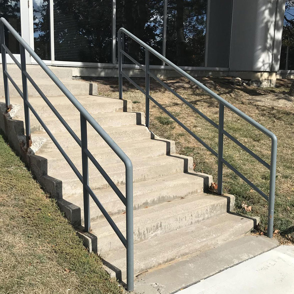 Railings and Fences - Brent's Welding and Fabrication Inc.